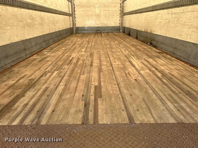 image for item LV9087 2015 Hino 338  box truck