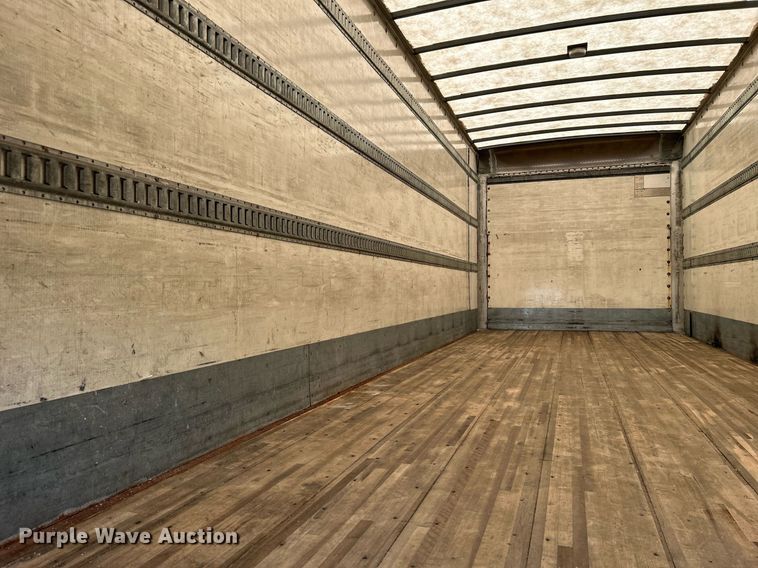 image for item LV9087 2015 Hino 338  box truck