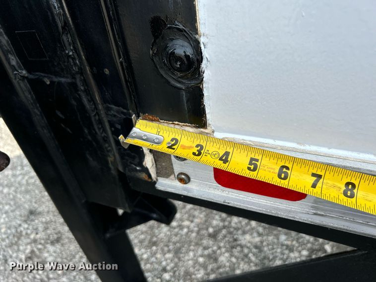 image for item LV9087 2015 Hino 338  box truck