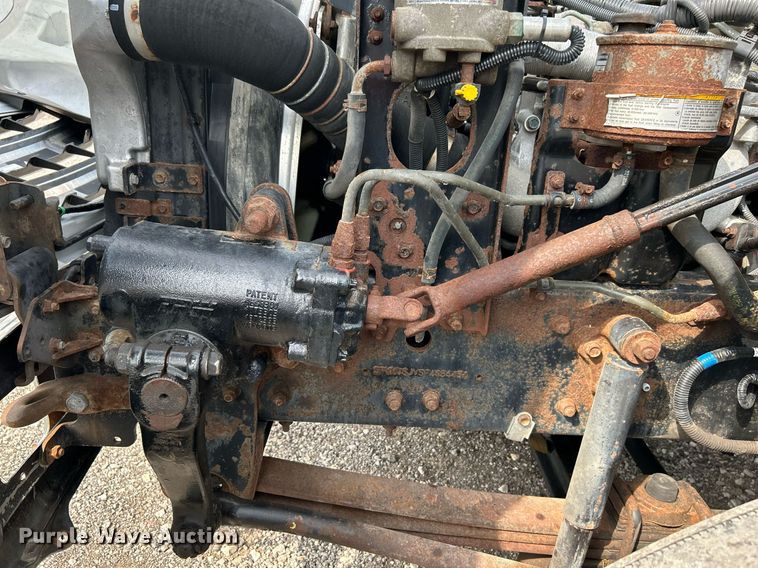 image for item LV9087 2015 Hino 338  box truck