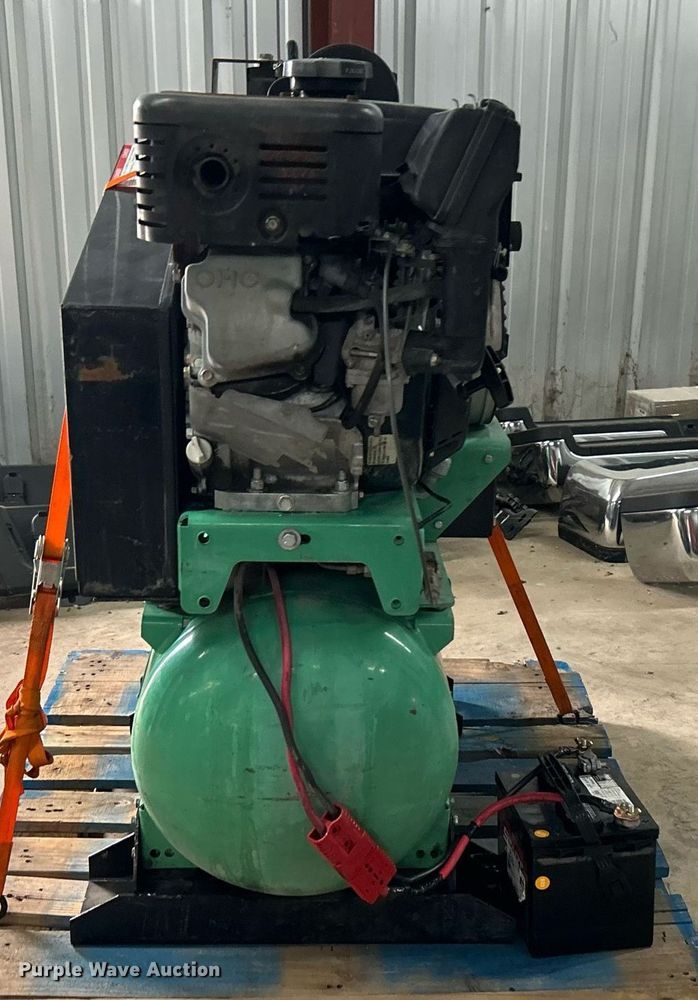 image for item LV9093 Speed Aire 15D802  welder/generator