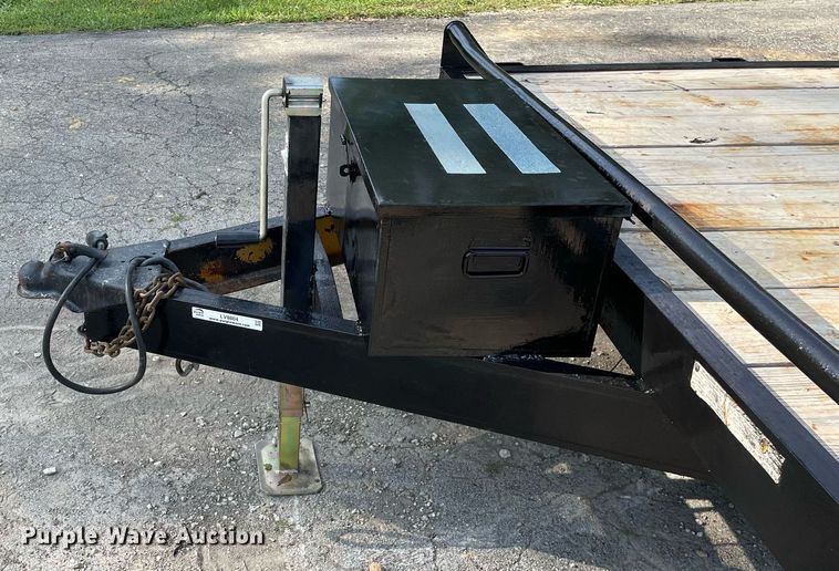 image for item LV9804 2007 Down To Earth DTE8220ER6B  utility trailer