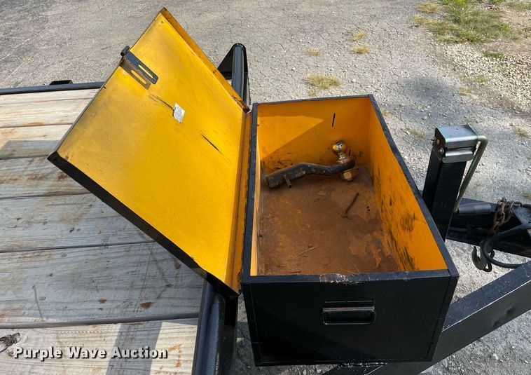 image for item LV9804 2007 Down To Earth DTE8220ER6B  utility trailer