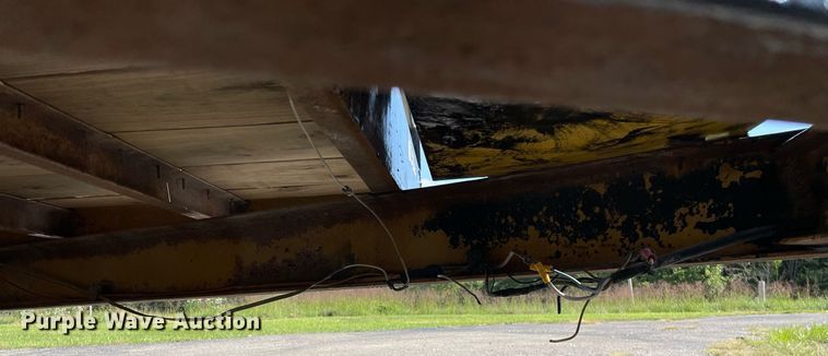 image for item LV9804 2007 Down To Earth DTE8220ER6B  utility trailer