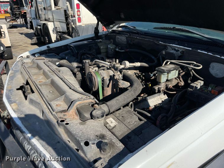 image for item LV9873 1999 Chevrolet Suburban  SUV