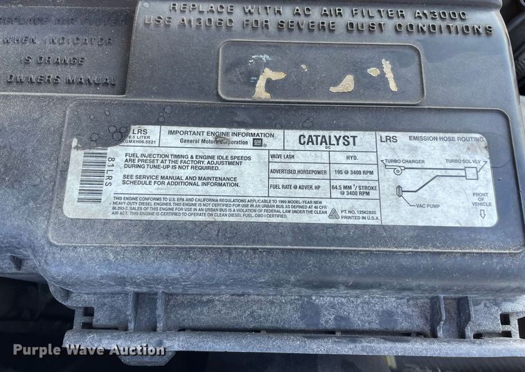 image for item LV9873 1999 Chevrolet Suburban  SUV