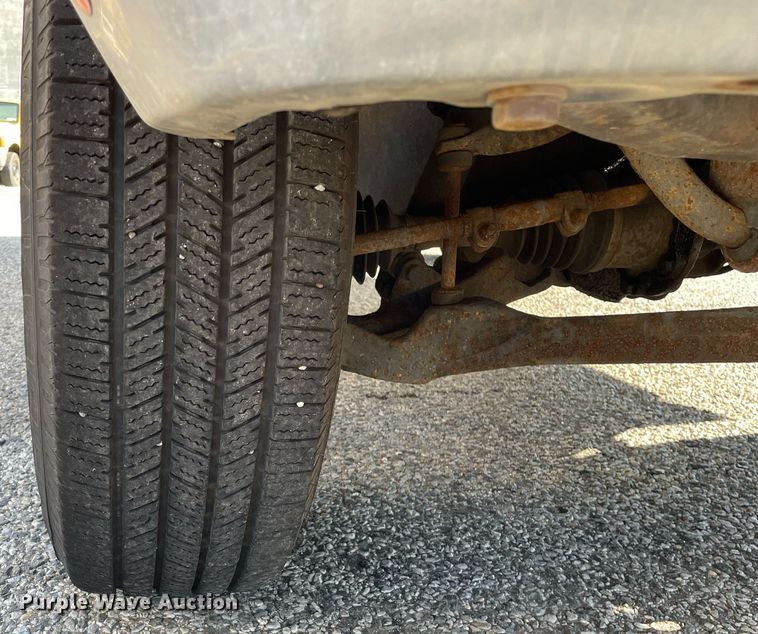 image for item LV9873 1999 Chevrolet Suburban  SUV