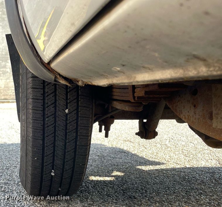 image for item LV9873 1999 Chevrolet Suburban  SUV