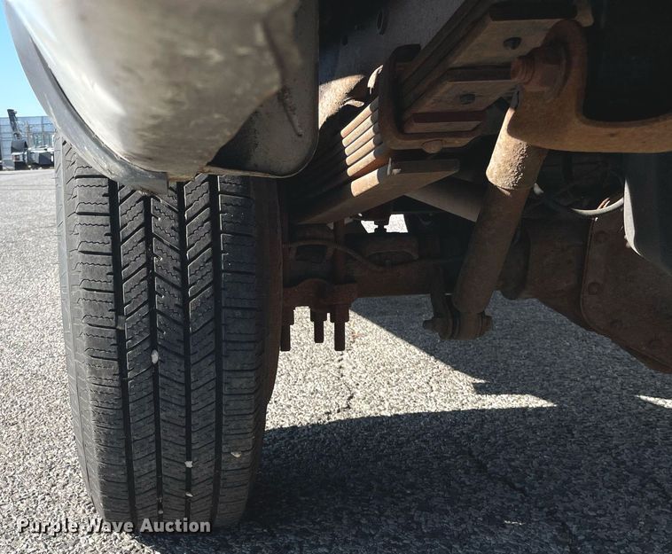 image for item LV9873 1999 Chevrolet Suburban  SUV