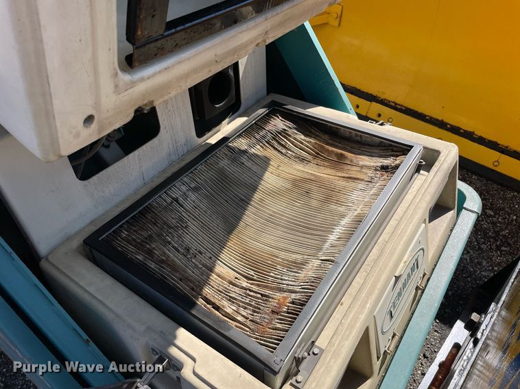 image for item LV9877 Tenant  6400 sweeper