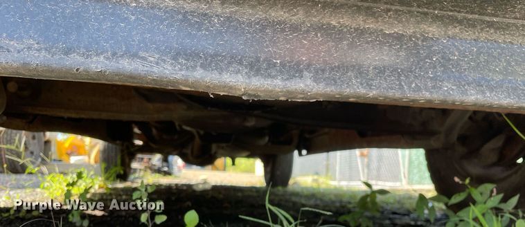 image for item LV9878 2003 Ford  F250 Super Duty XL pickup truck