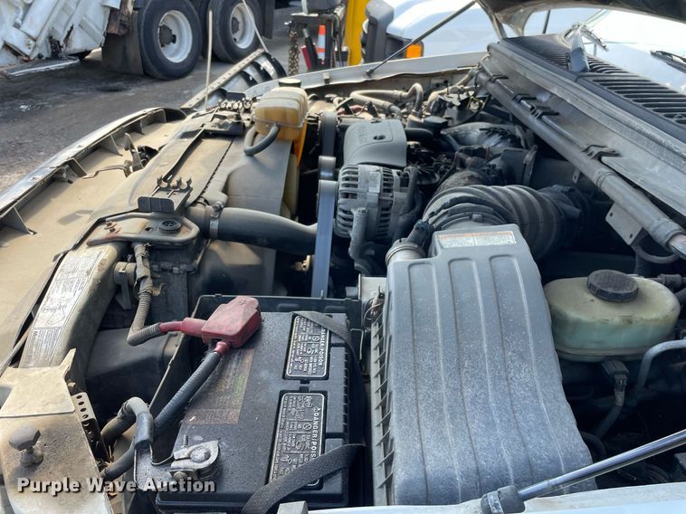 image for item LV9878 2003 Ford  F250 Super Duty XL pickup truck