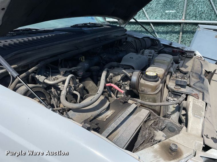 image for item LV9878 2003 Ford  F250 Super Duty XL pickup truck