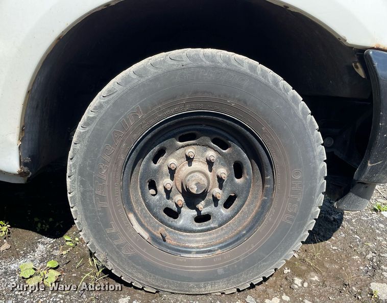 image for item LV9878 2003 Ford  F250 Super Duty XL pickup truck