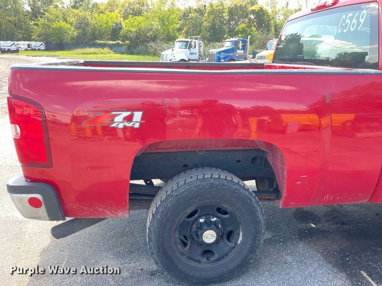 image for item LV9880 2009 Chevrolet  2500HD Ext. Cab pickup truck