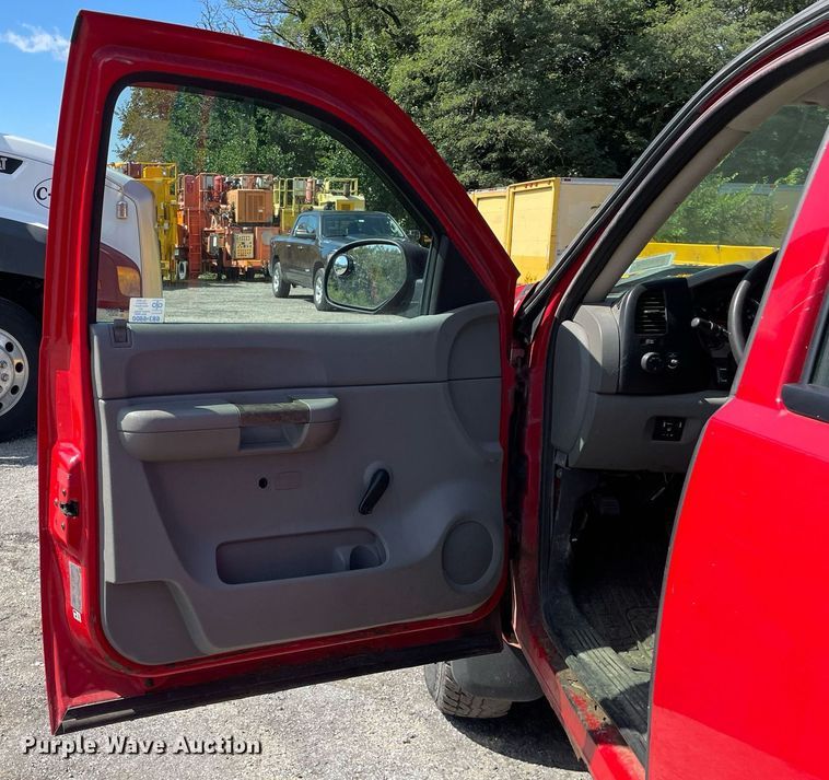 image for item LV9880 2009 Chevrolet  2500HD Ext. Cab pickup truck