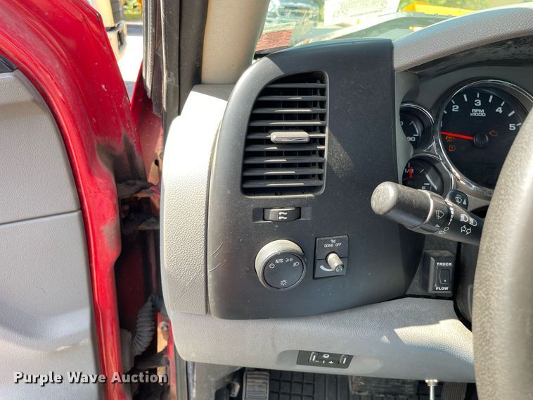 image for item LV9880 2009 Chevrolet  2500HD Ext. Cab pickup truck