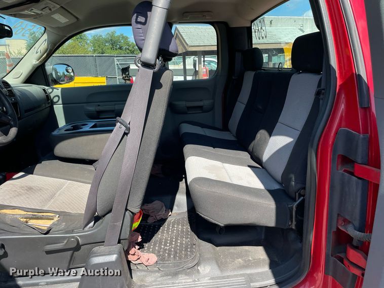 image for item LV9880 2009 Chevrolet  2500HD Ext. Cab pickup truck