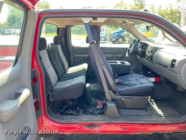 image for item LV9880 2009 Chevrolet  2500HD Ext. Cab pickup truck