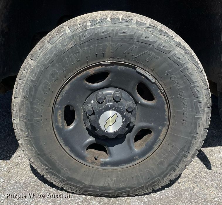 image for item LV9880 2009 Chevrolet  2500HD Ext. Cab pickup truck