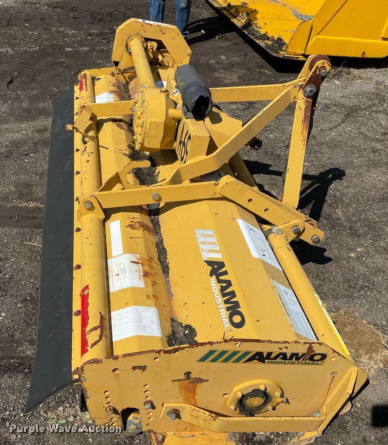 image for item LV9883 Alamo  SH74 flail mower