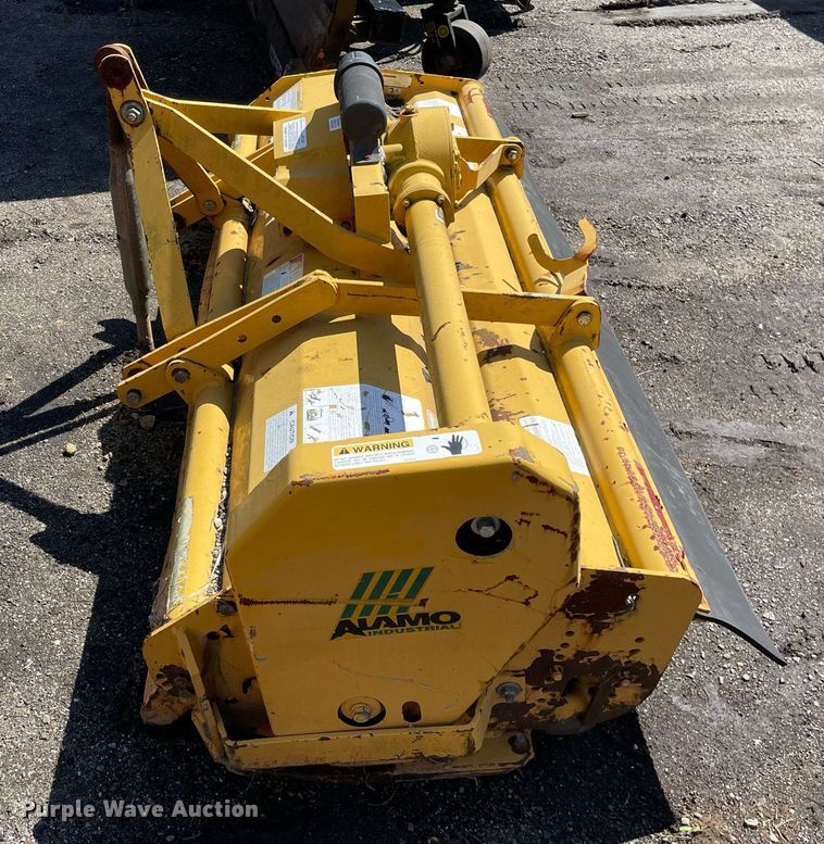 image for item LV9883 Alamo  SH74 flail mower