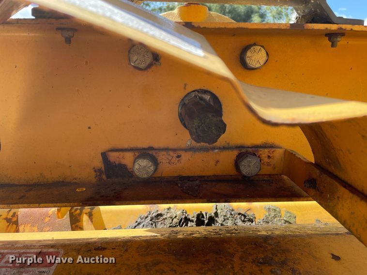 image for item LV9883 Alamo  SH74 flail mower