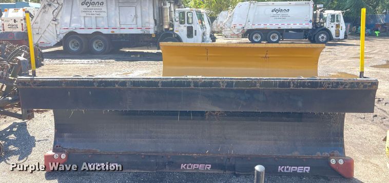 image for item LV9884 Glendhil snow plow