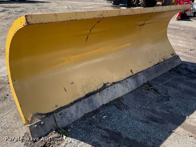 image for item LV9885 Snow plow 