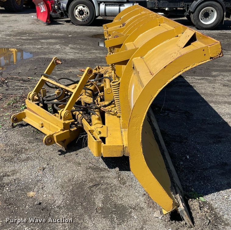 image for item LV9885 Snow plow 