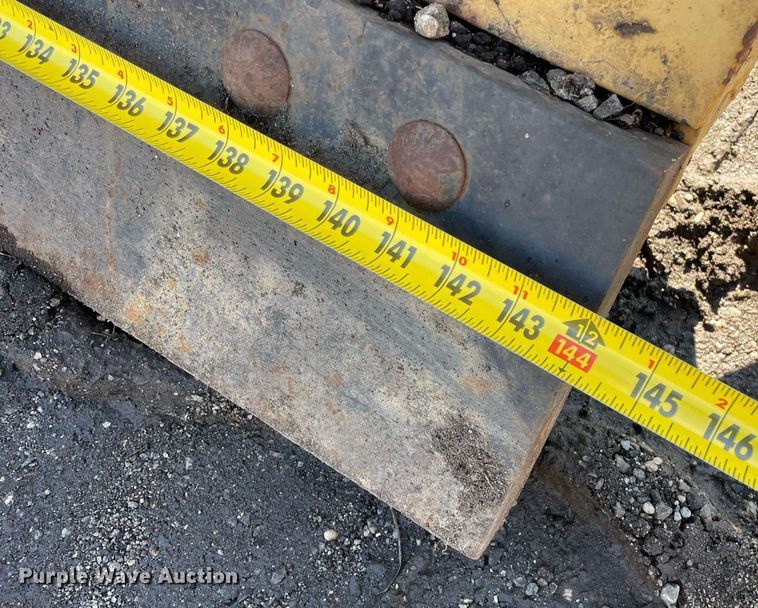 image for item LV9885 Snow plow 