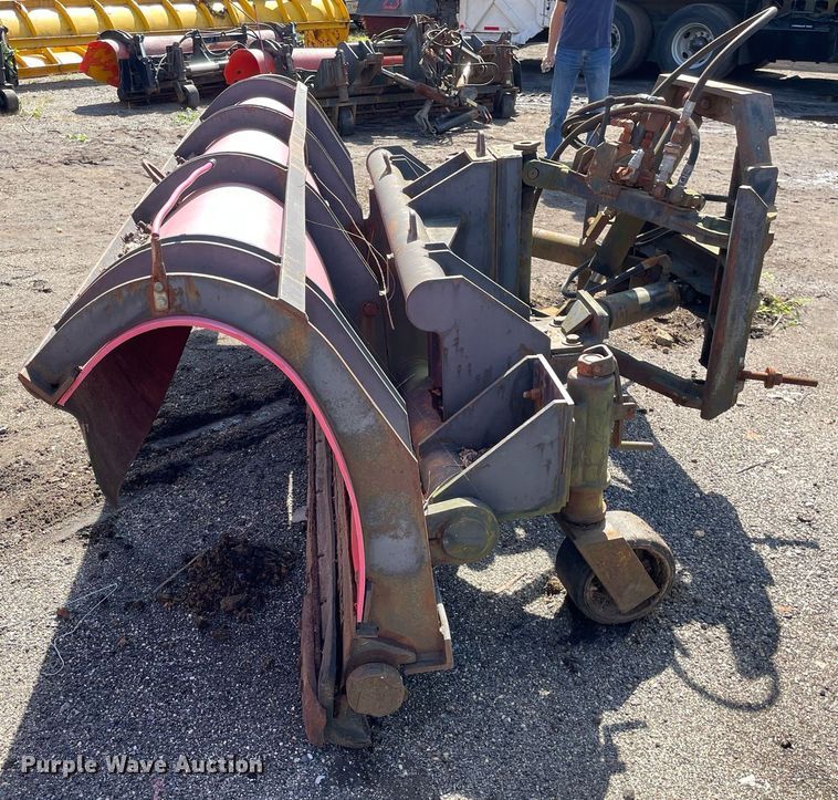 image for item LV9886 Frink  snow plow