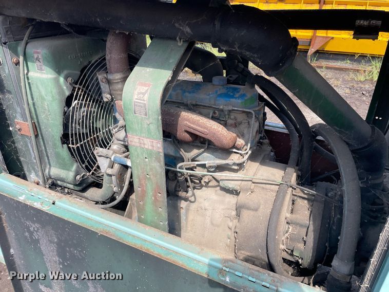 image for item LV9892 Sullair 175DUO-JDD air compressor