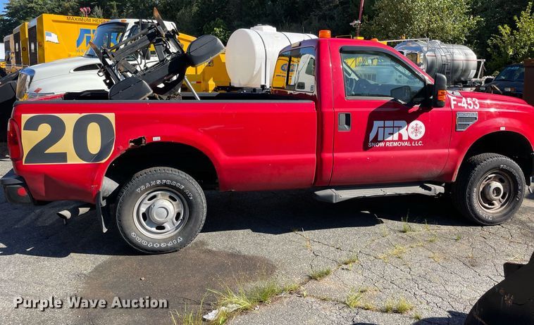 image for item LV9894 2010 Ford F250 Super Duty XL  pickup truck