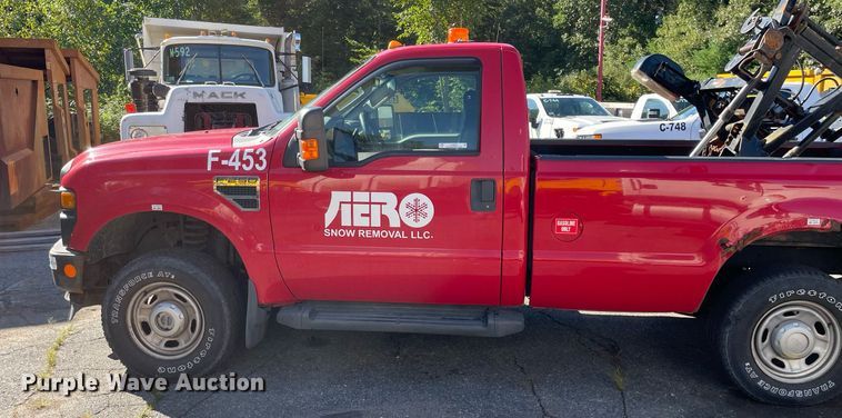 image for item LV9894 2010 Ford F250 Super Duty XL  pickup truck