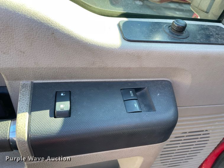 image for item LV9894 2010 Ford F250 Super Duty XL  pickup truck