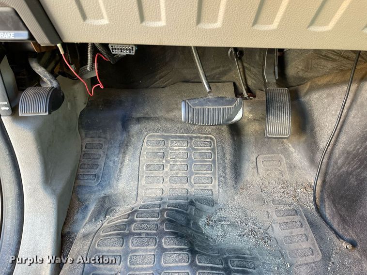 image for item LV9894 2010 Ford F250 Super Duty XL  pickup truck