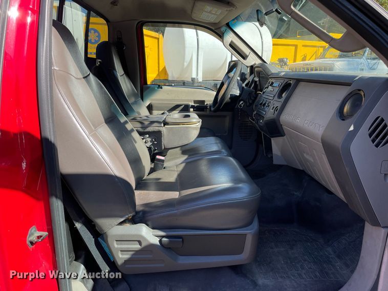 image for item LV9894 2010 Ford F250 Super Duty XL  pickup truck