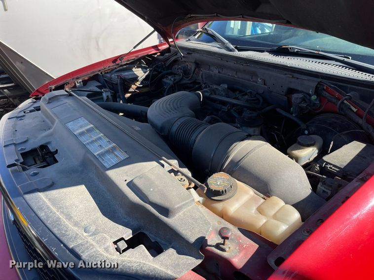 image for item LV9896 2001 Ford F150 XLT  SuperCrew pickup truck