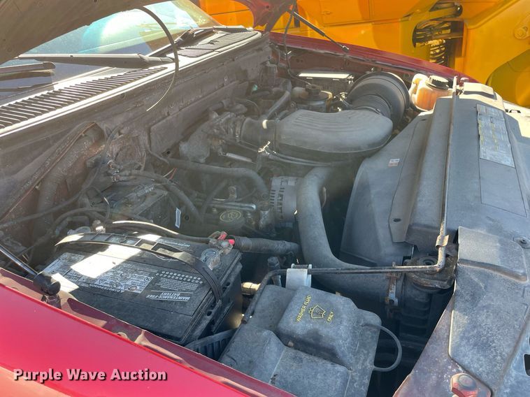 image for item LV9896 2001 Ford F150 XLT  SuperCrew pickup truck