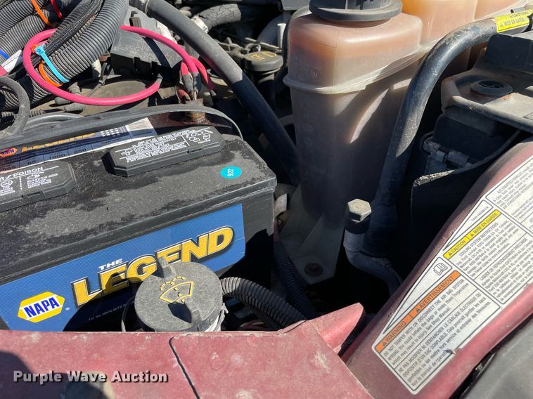 image for item LV9897 2001 Ford 350 Super Duty  Crew Cab pickup truck