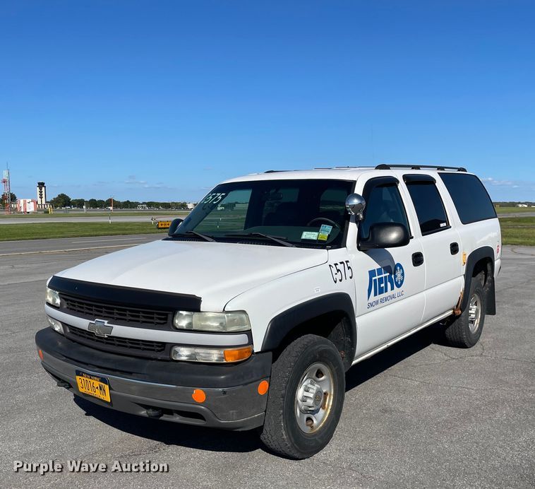 image for item LV9898 2001  Chevrolet Suburban  SUV