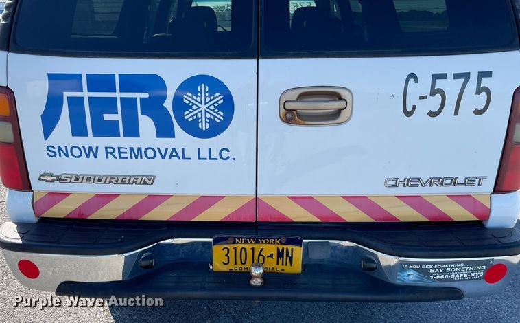 image for item LV9898 2001  Chevrolet Suburban  SUV