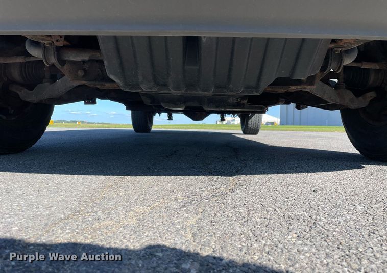 image for item LV9898 2001  Chevrolet Suburban  SUV