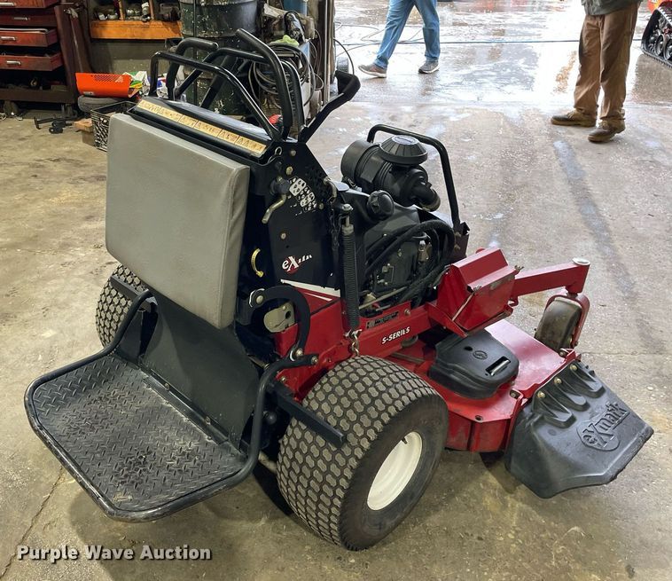 image for item LV9899 2015 Exmark VTS691CKA52400  ZTR lawn mower