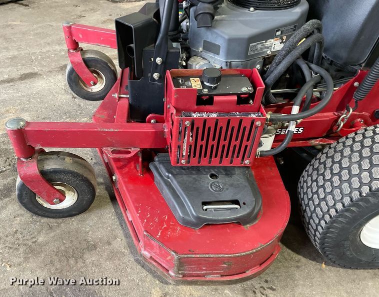 image for item LV9899 2015 Exmark VTS691CKA52400  ZTR lawn mower