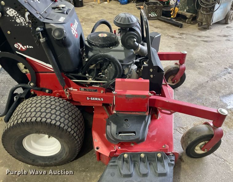 image for item LV9899 2015 Exmark VTS691CKA52400  ZTR lawn mower