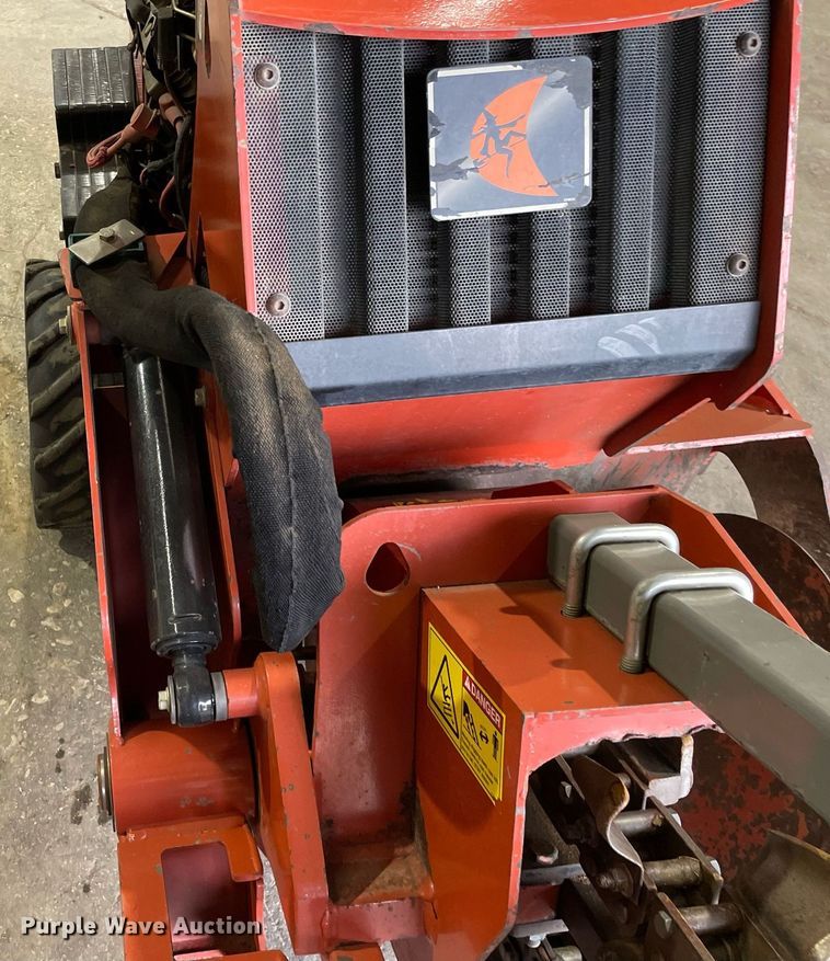 image for item LV9900 2016 Ditch Witch RT12  trencher