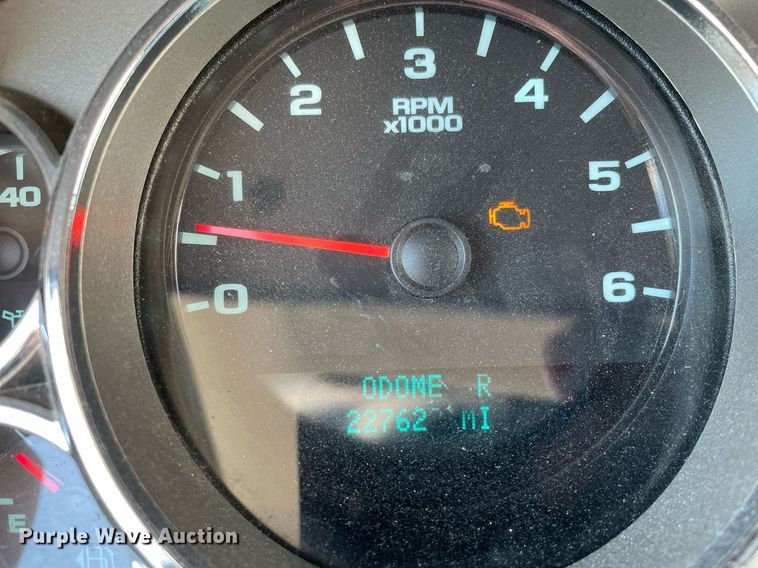 image for item LV9902 2008 Chevrolet Silverado 2500HD  Crew Cab pickup truck