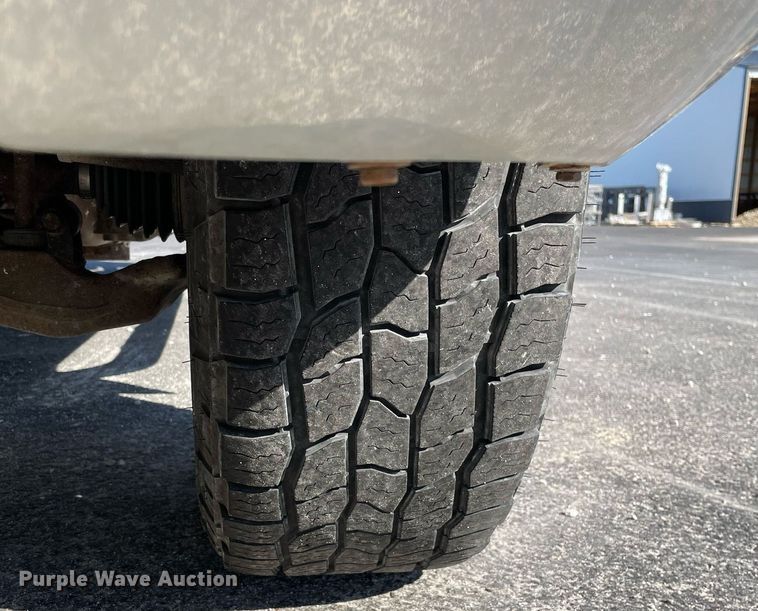 image for item LV9902 2008 Chevrolet Silverado 2500HD  Crew Cab pickup truck